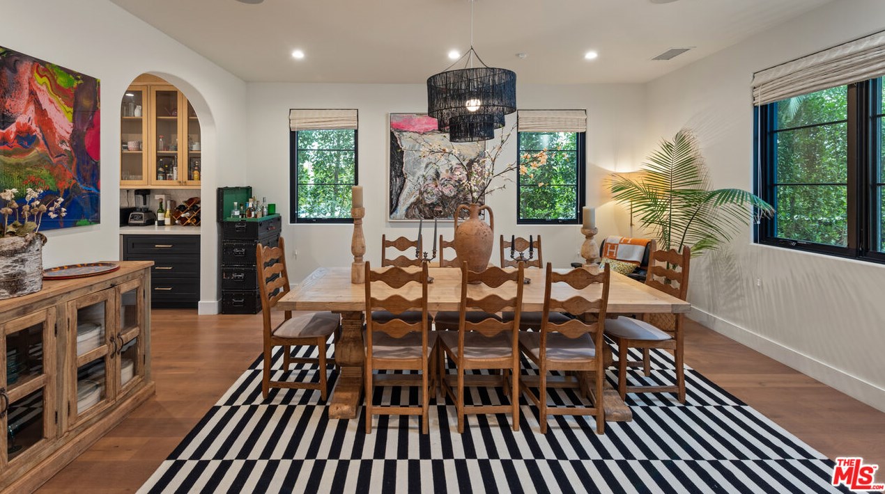 547 Gardner St, Los Angeles CA  90036-5710 exterior