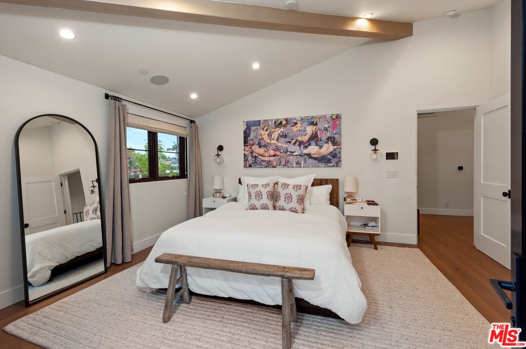 547 Gardner St, Los Angeles CA  90036-5710 exterior