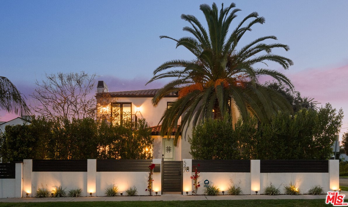 547 Gardner St, Los Angeles CA  90036-5710 exterior
