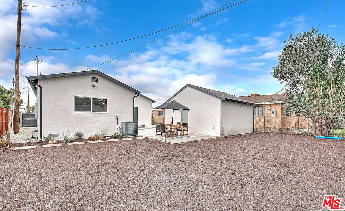 12023 Belhaven St, Los Angeles CA  90059-2832 exterior