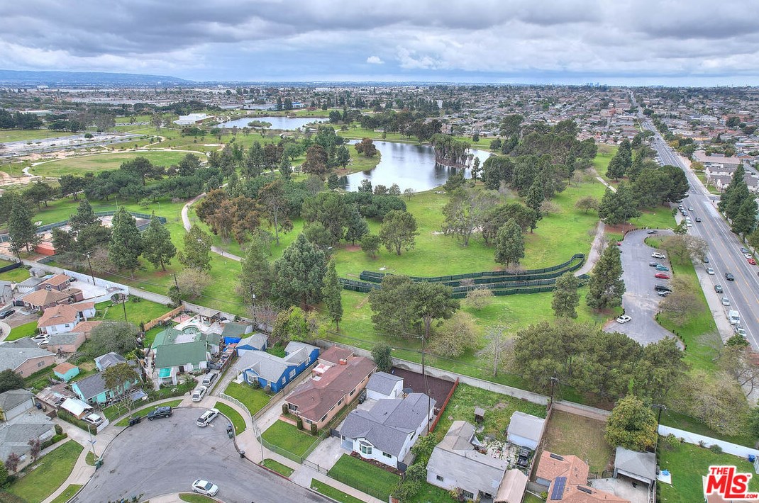 12023 Belhaven St, Los Angeles CA  90059-2832 exterior