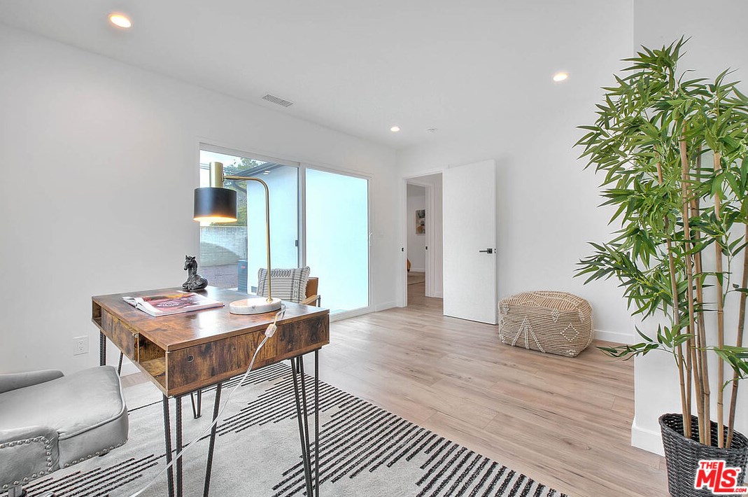 12023 Belhaven St, Los Angeles CA  90059-2832 exterior