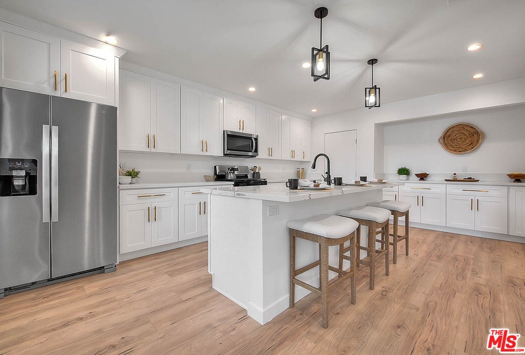 12023 Belhaven St, Los Angeles CA  90059-2832 exterior