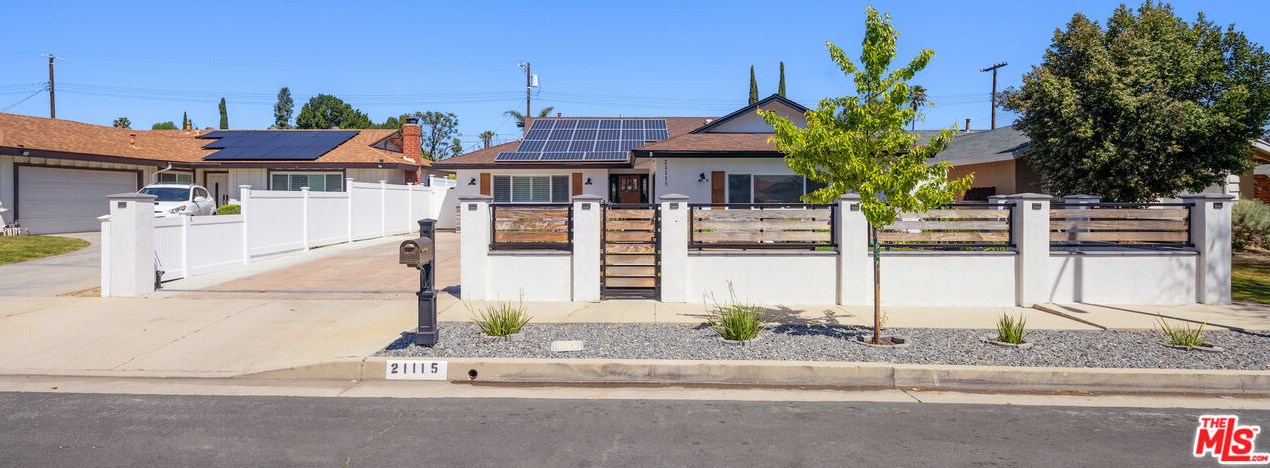 21115 Merridy St, Chatsworth, CA 91311