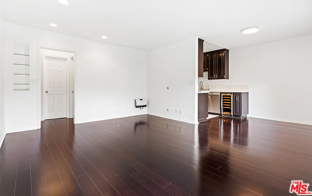 2002 4th St #304, Santa Monica, CA 90405