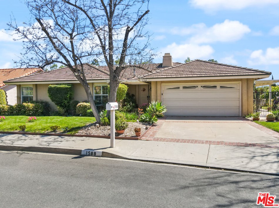 1588 Longridge Ct, Thousand Oaks, CA 91360-2017