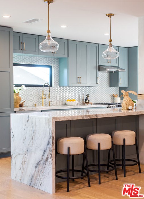 5514 Terrace Dr, Glendale CA  91214-1545 exterior