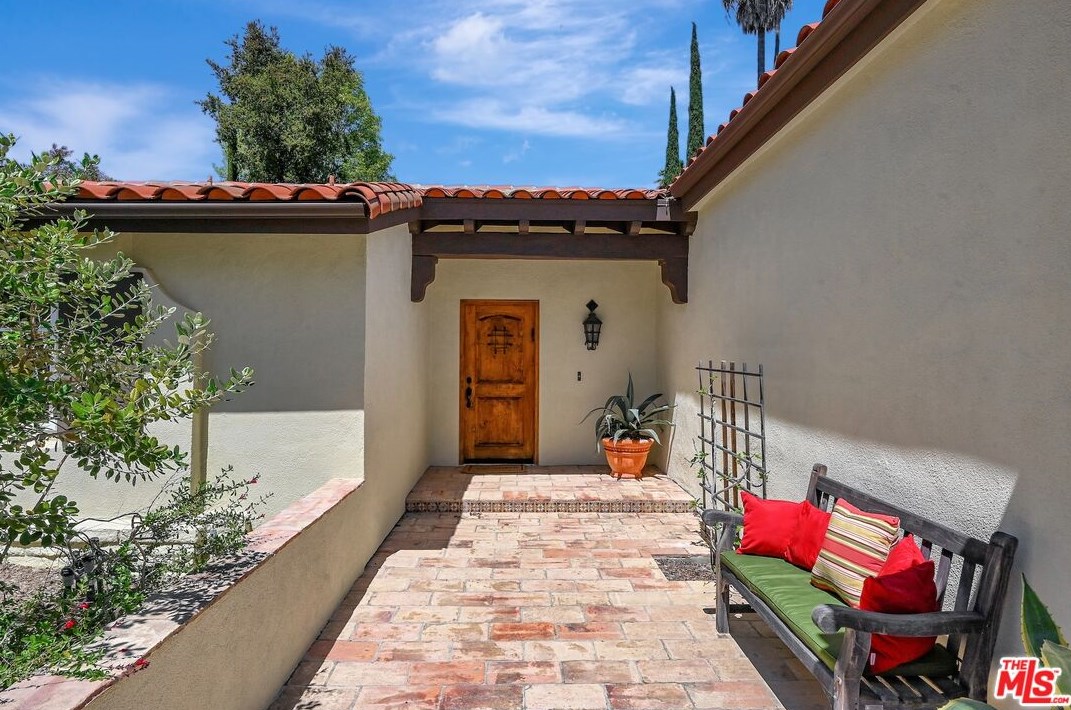 21217 Bellini Dr, Topanga, CA 90290