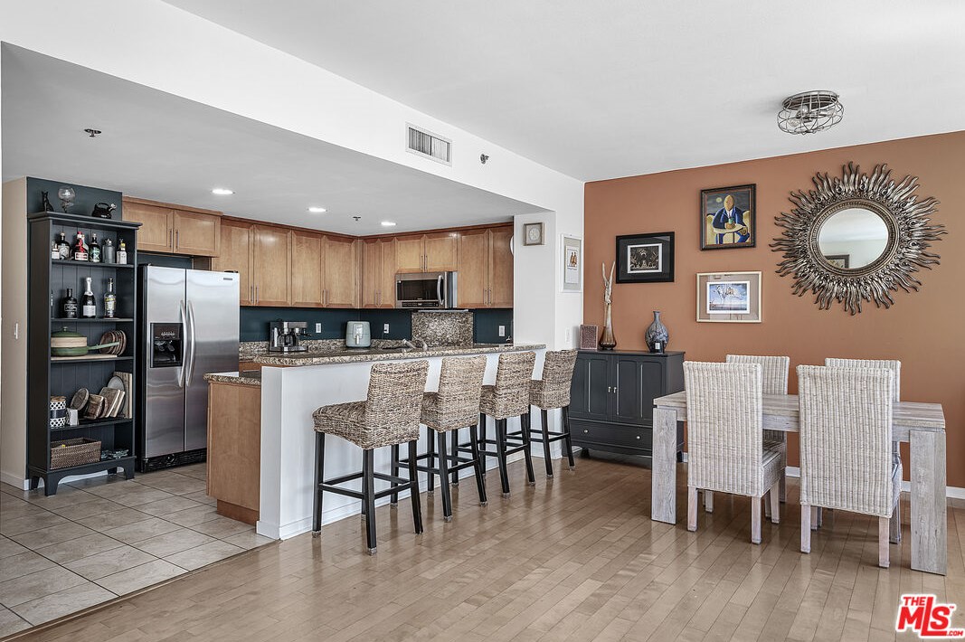 411 Seaside Way, Long Beach, CA 90802-8173