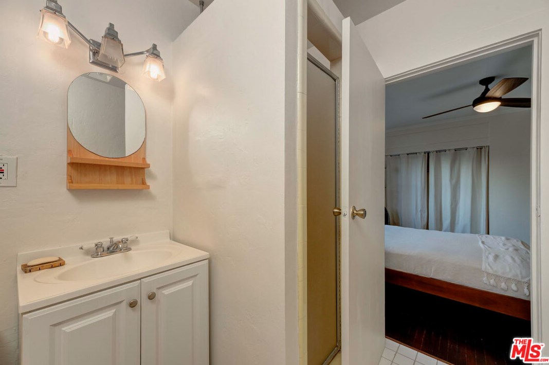 5226 Meridian St, Los Angeles CA  90042-1712 exterior