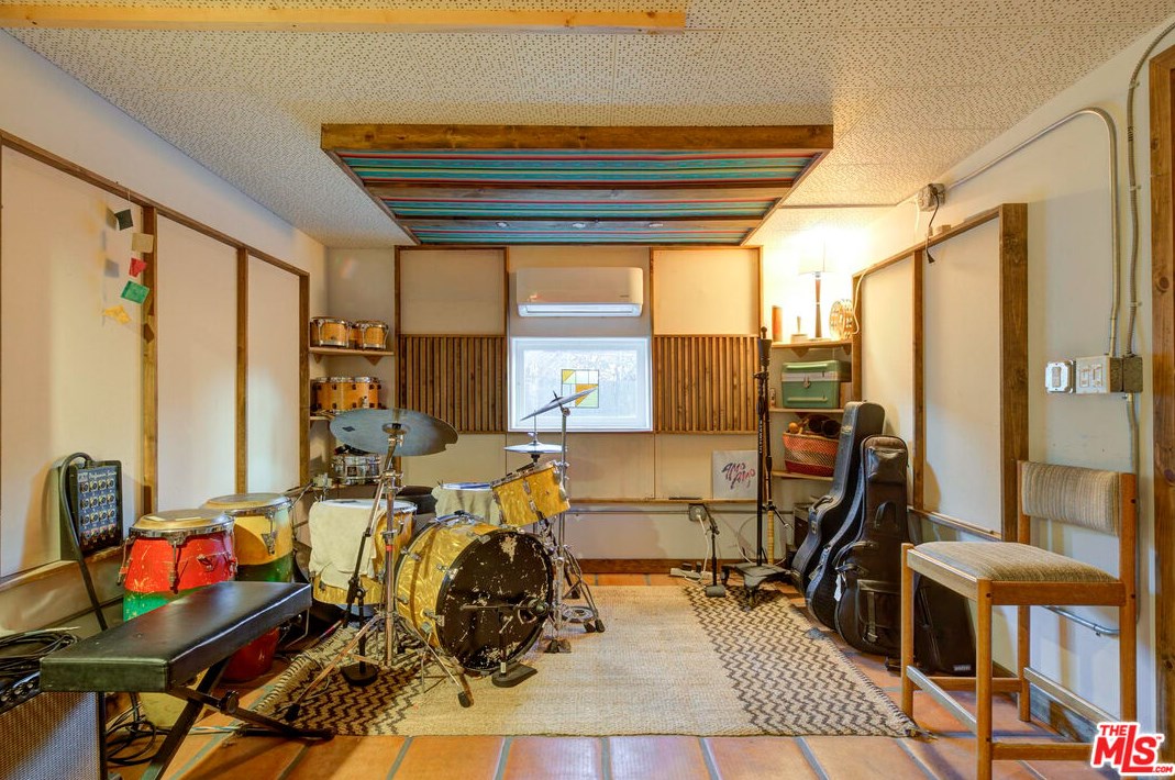 5226 Meridian St, Los Angeles CA  90042-1712 exterior