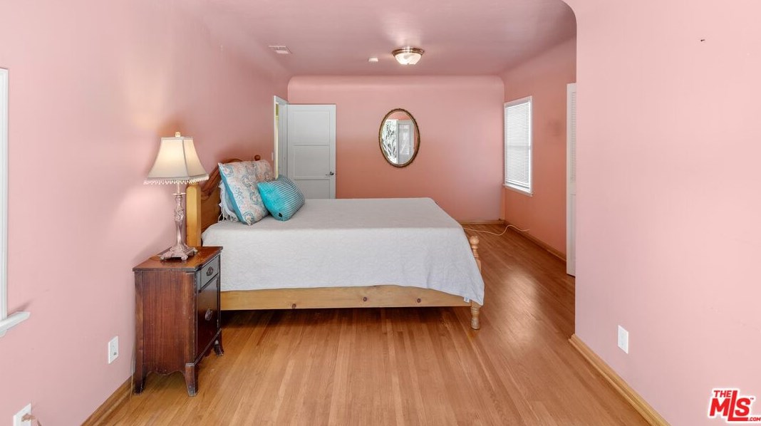 2440 Colby Ave, Los Angeles CA  90064-3004 exterior