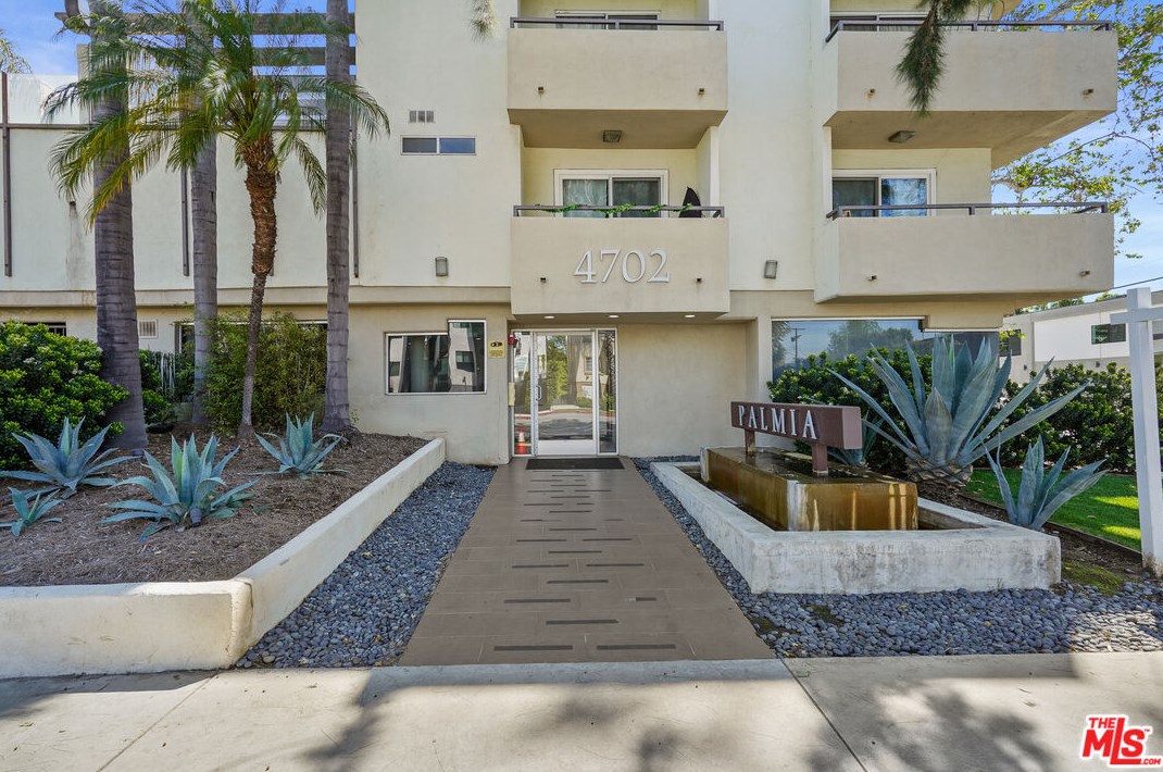 4702 Fulton Ave #204, Van Nuys, CA 91423