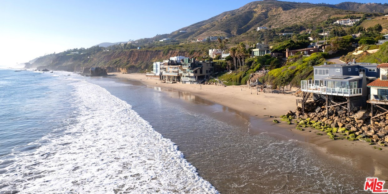 31974 Pacific Coast Hwy, Malibu CA  90265-2506 exterior