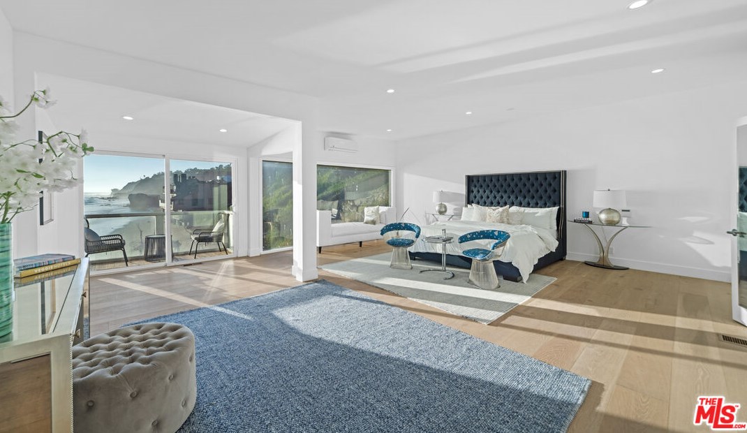 31974 Pacific Coast Hwy, Malibu CA  90265-2506 exterior