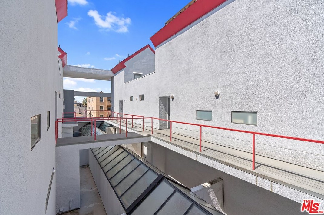 11575 Missouri Ave #11, Los Angeles, CA 90025
