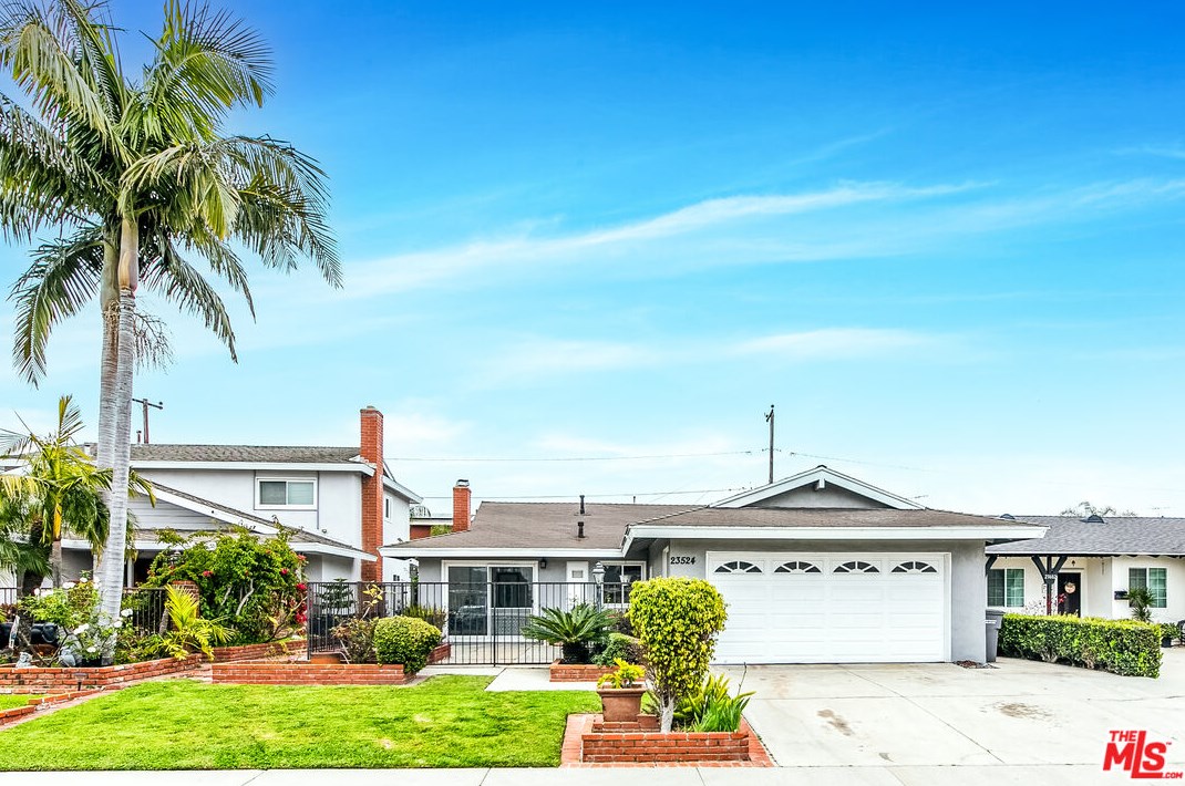 23524 Caroldale Ave, Long Beach, CA 90745-5132