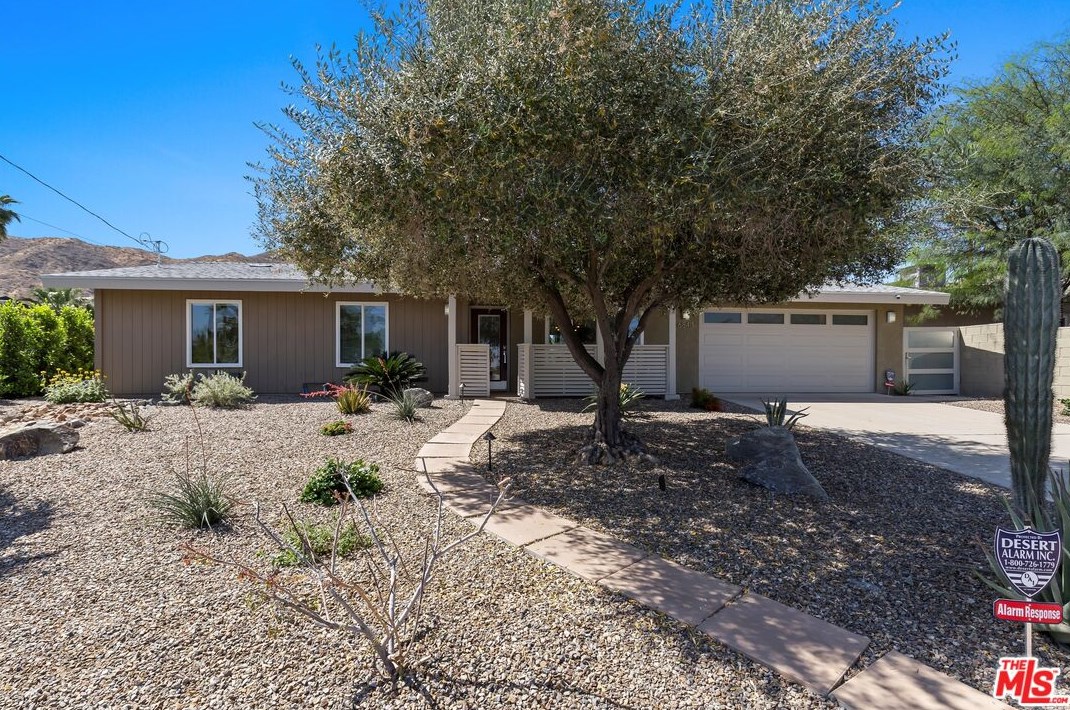 68411 Bahada Rd, Cathedral City, CA 92234