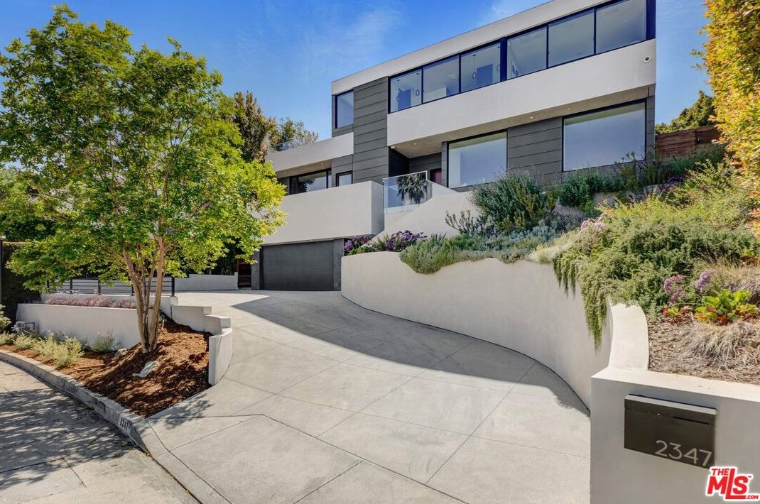 2347 Moreno Dr, Los Angeles, CA 90039