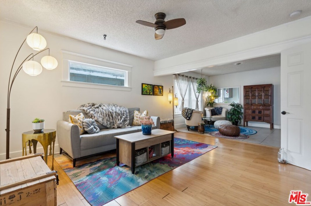 1457 35th St, Los Angeles CA  90018-3930 exterior