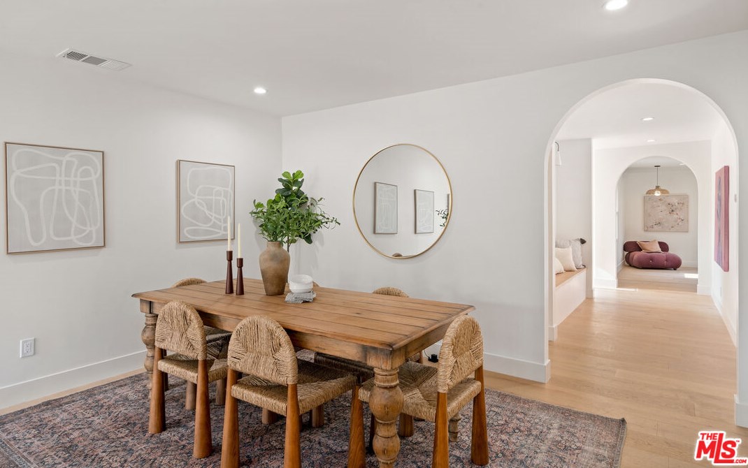 5742 Fallsgrove St, Los Angeles CA  90016-5029 exterior