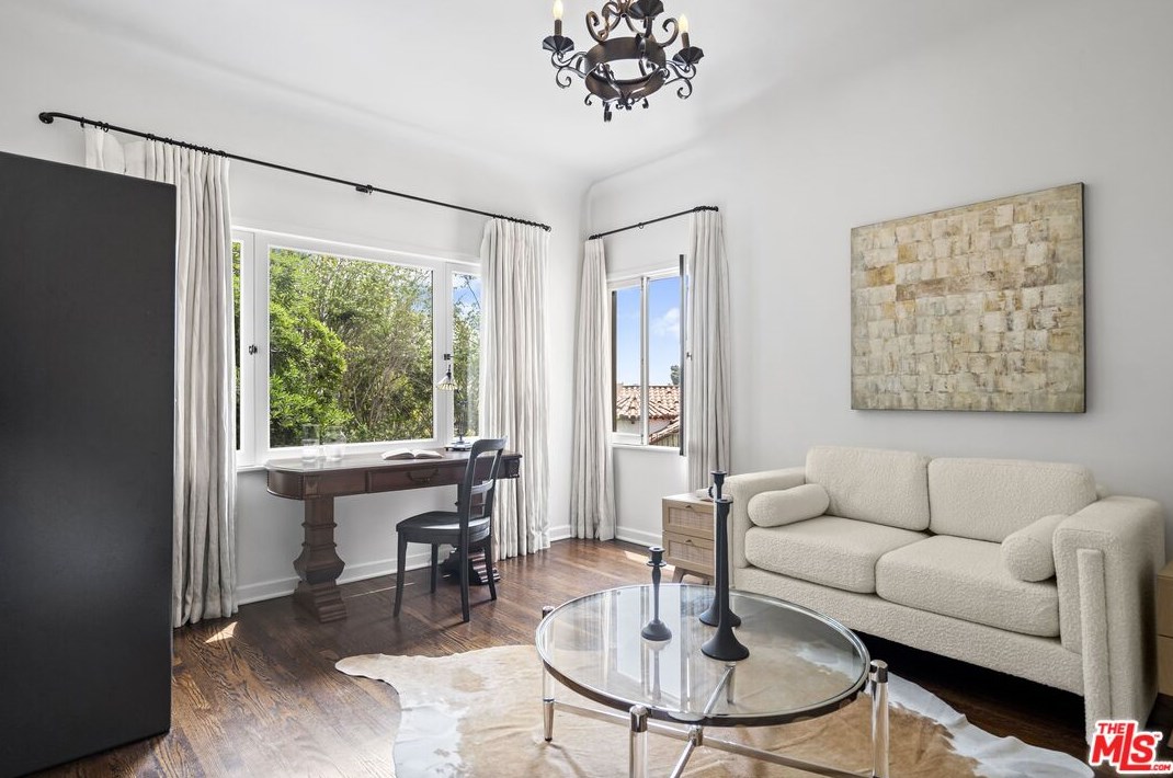 2162 Talmadge St, Los Angeles CA  90027-2921 exterior