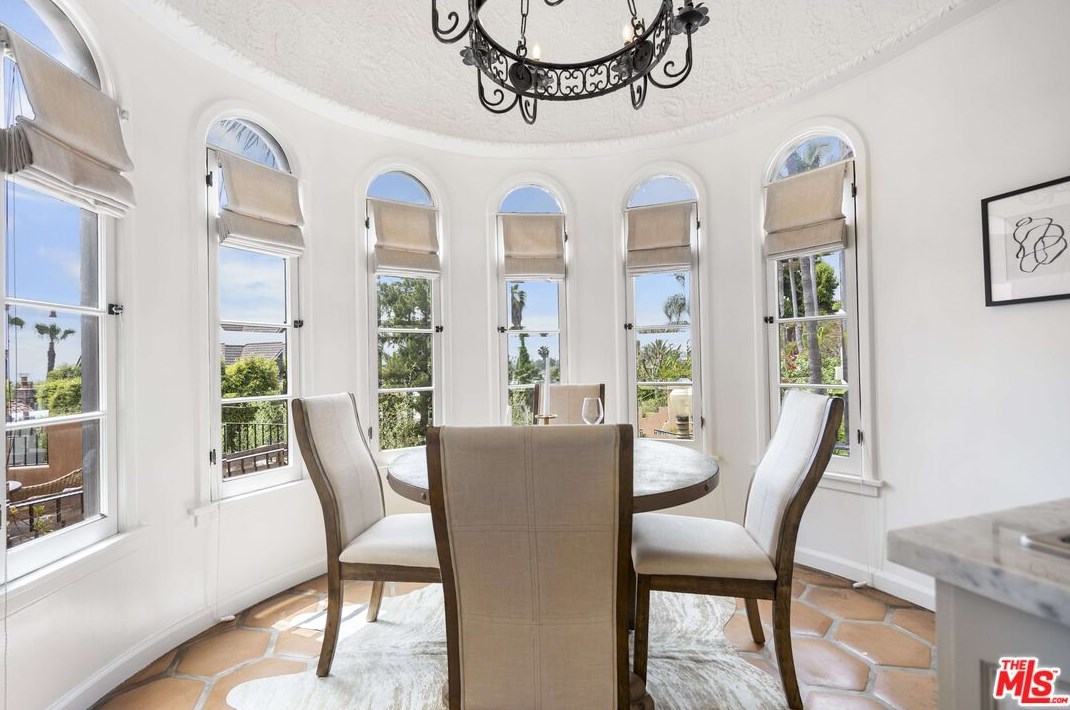 2162 Talmadge St, Los Angeles CA  90027-2921 exterior