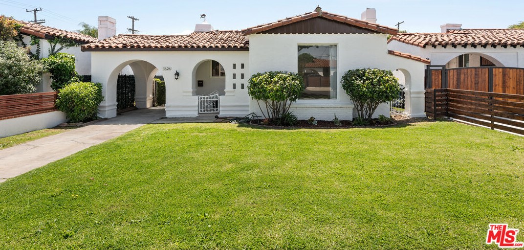 3626 62nd St, Los Angeles CA  90043-3704 exterior