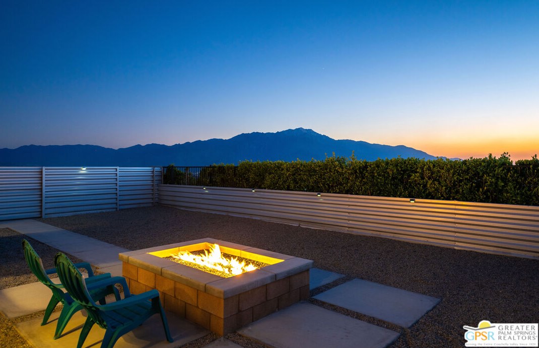 13939 Avenida La Vis, Desert Hot Springs, CA 92240-6509