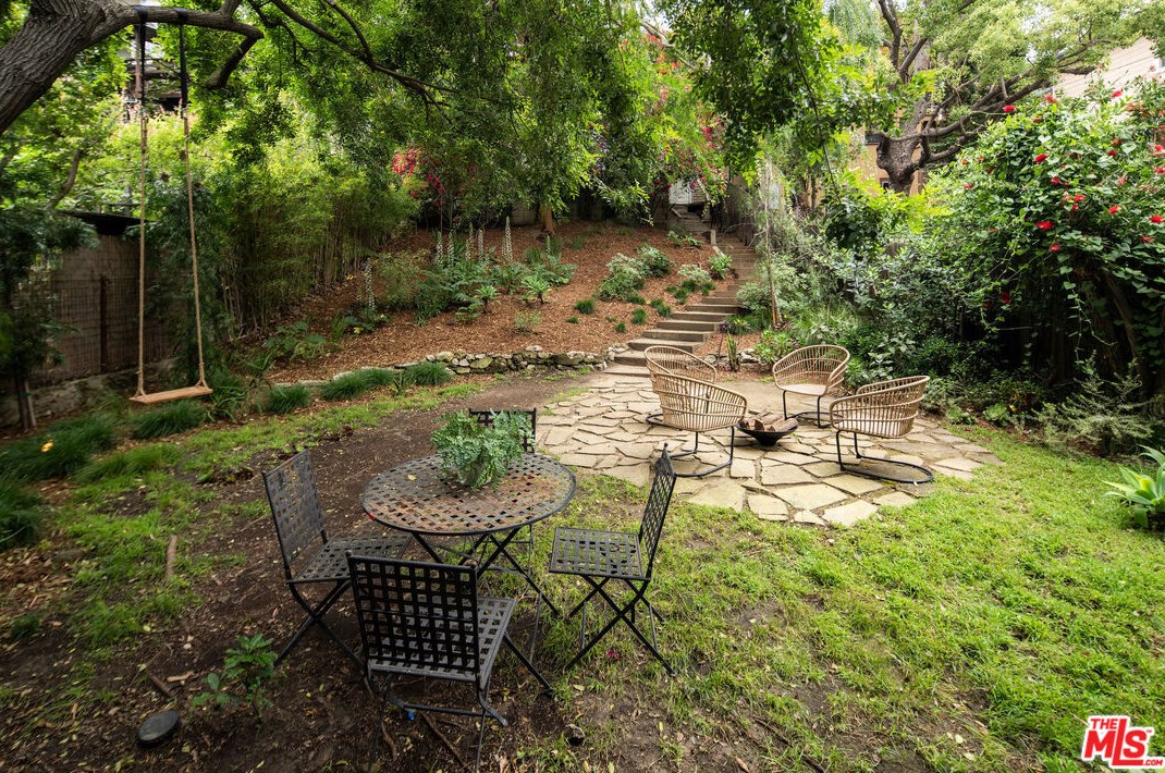2380 Lake View Ave, Los Angeles CA  90039-4021 exterior