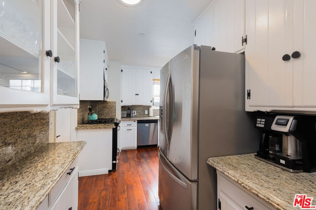 4002 Willalee Ave, Glendale CA  91214-3235 exterior