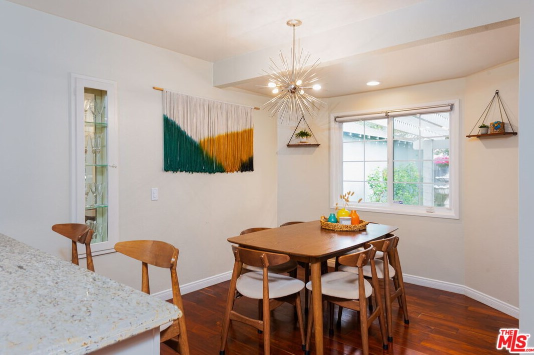 4002 Willalee Ave, Glendale CA  91214-3235 exterior