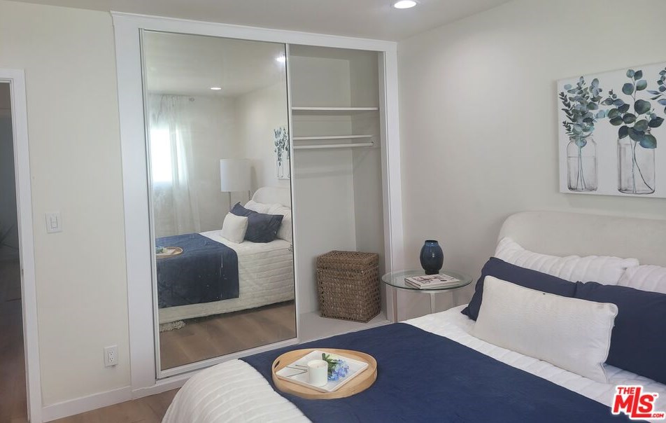 1713 82nd St, Los Angeles CA  90001-4003 exterior