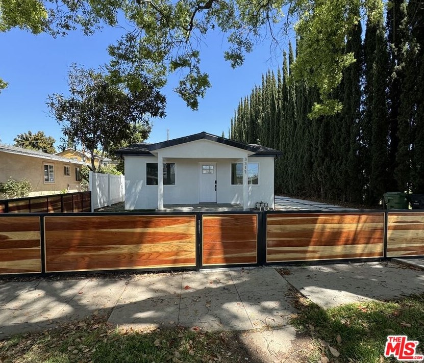3317 Atwater Ave, Los Angeles, CA 90039-2203