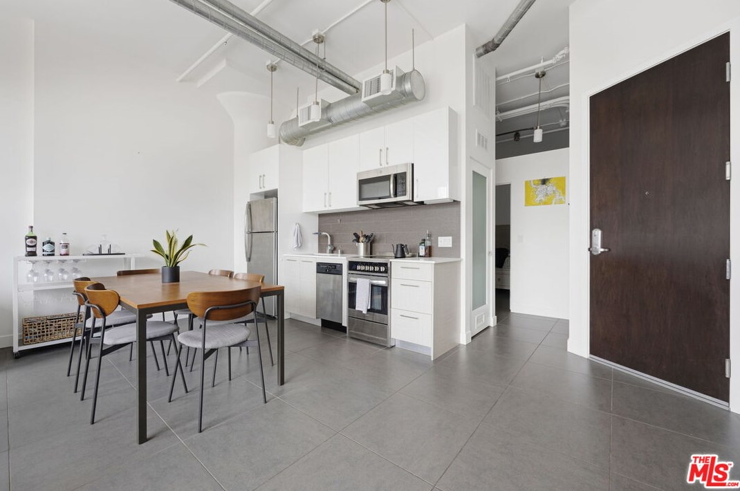 939 S Broadway #511, Los Angeles, CA 90015