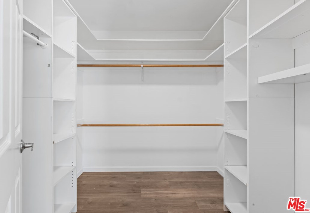 8837 De Haviland Ave, Los Angeles CA  90045-4116 exterior