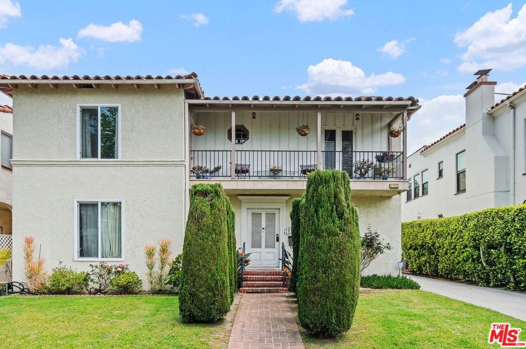 1236 Hi Point St, Los Angeles, CA 90035-2612