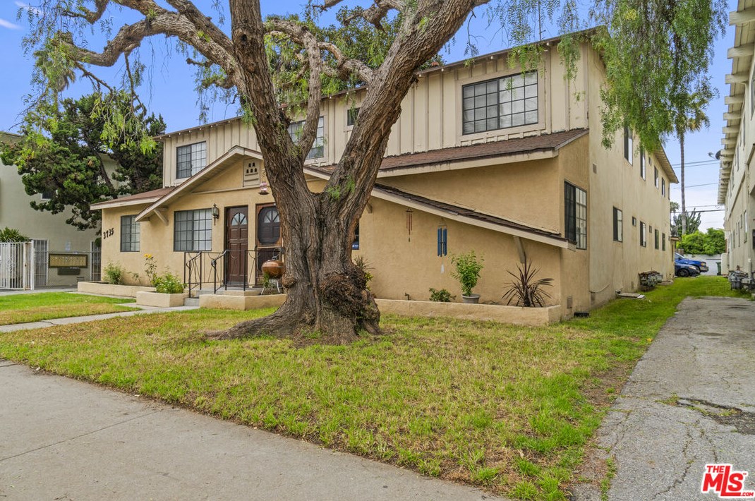 3735 Inglewood Blvd, Los Angeles, CA 90066-3236