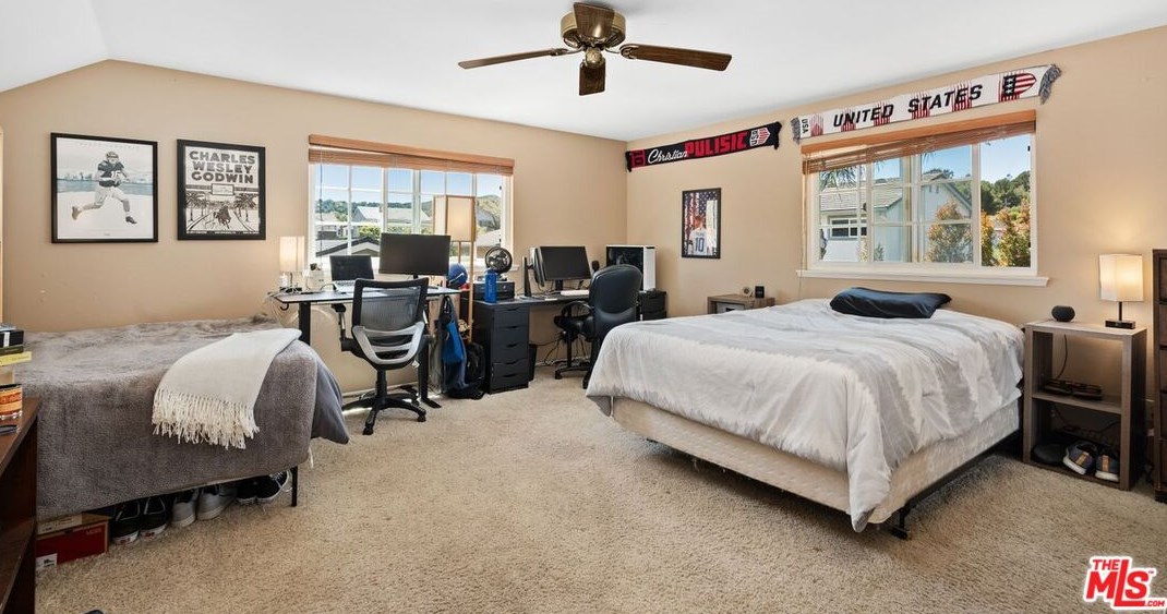 247 Fallbrook Ave, Thousand Oaks CA 91320-4255 exterior