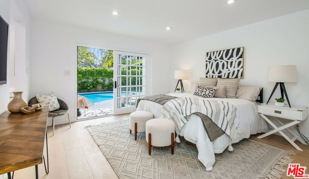 3207 Corinth Ave, Los Angeles CA  90066-1310 exterior