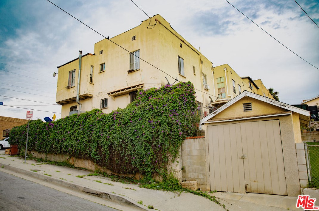 3860 Eagle St, Los Angeles CA  90063-1540 exterior