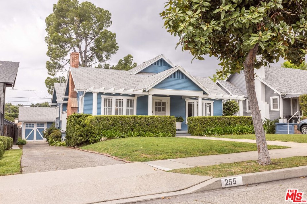 255 N Myrtle Ave, Monrovia, CA 91016