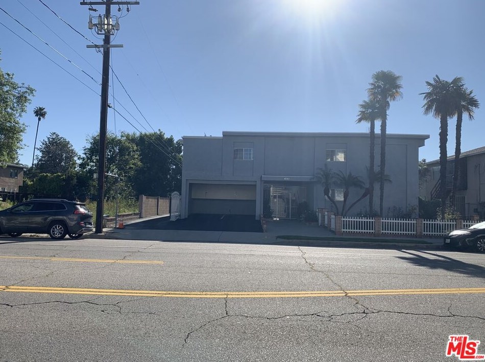 4710 Colfax Ave, North Hollywood, CA 91602
