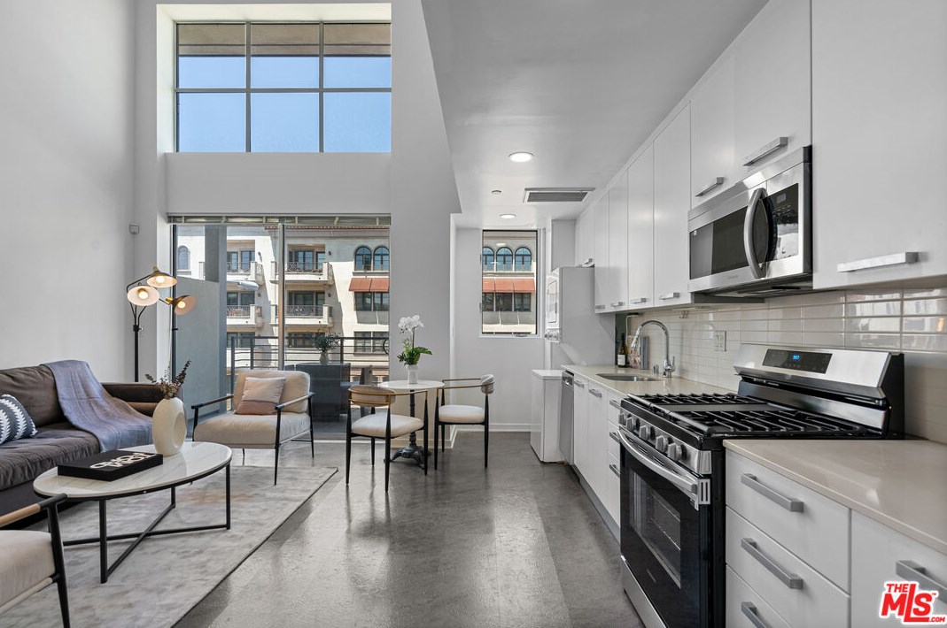 217 S Marengo Ave #307, Pasadena, CA 91101