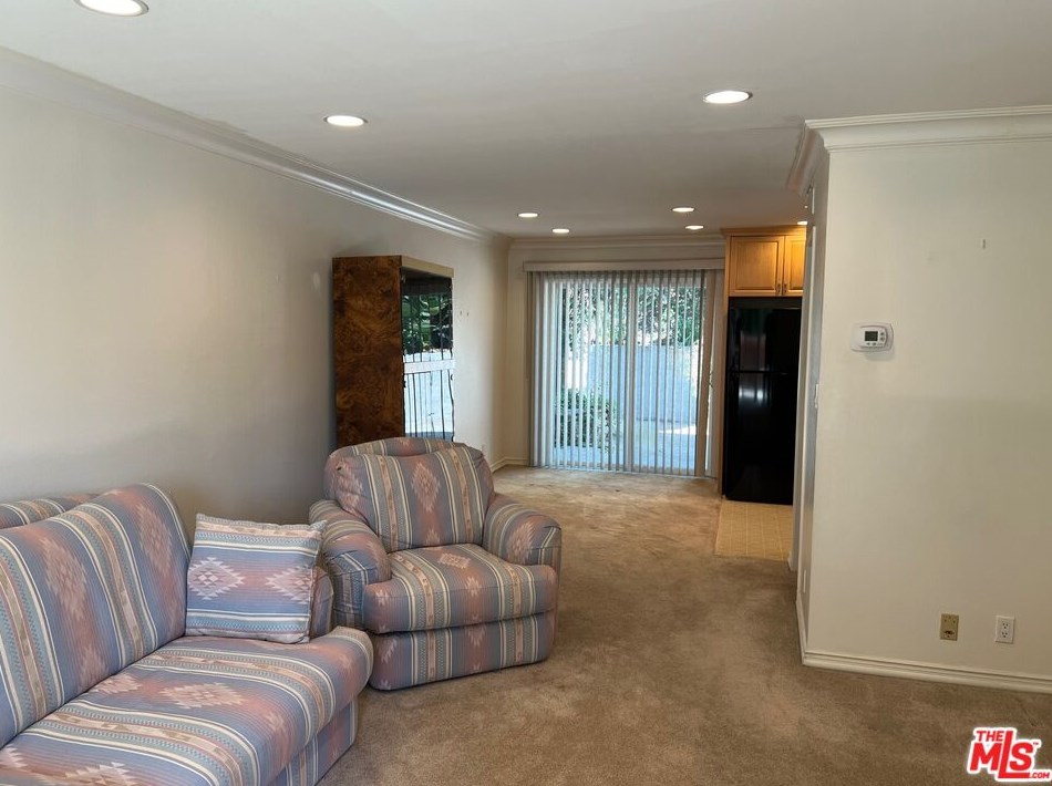 3333 Wood Ter, Los Angeles CA  90027-2204 exterior