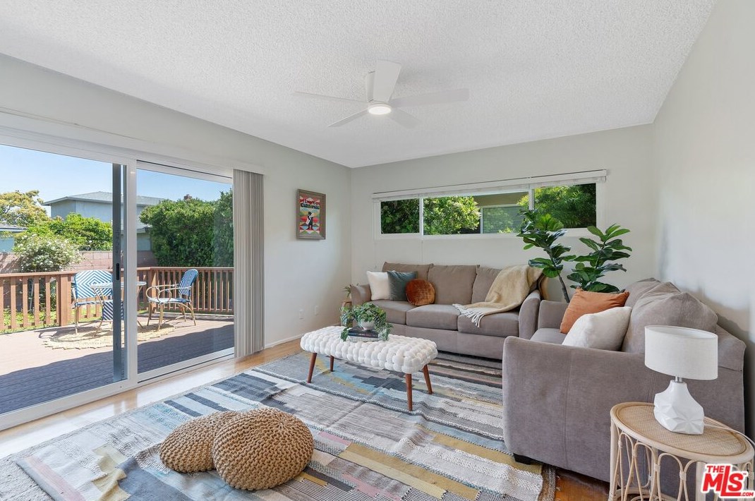 1505 Mariposa Ave, El Segundo CA 90245-3229 exterior