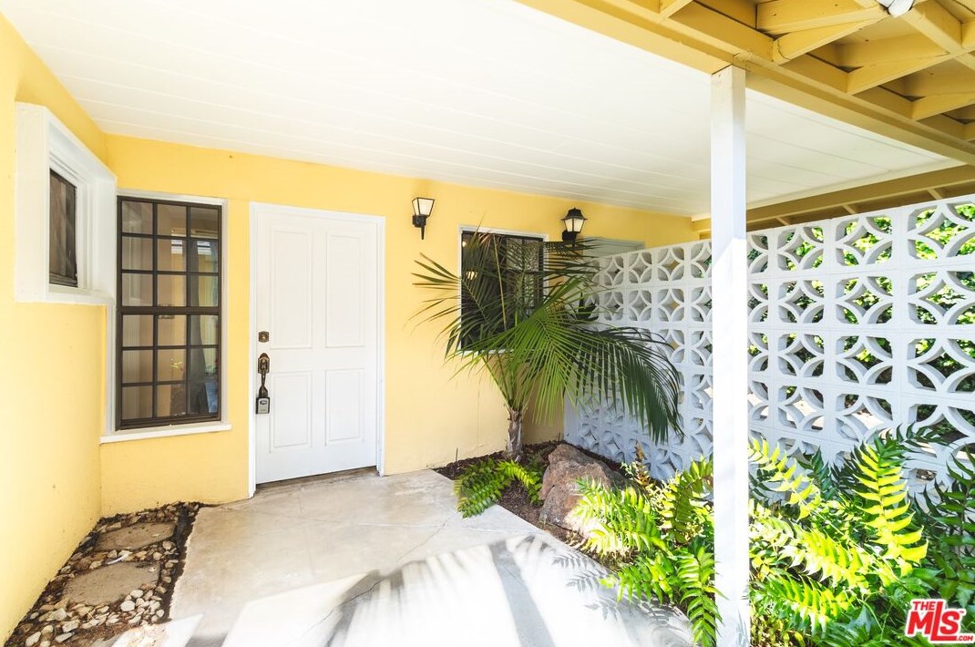 1185 Medford Rd, Pasadena, CA 91107