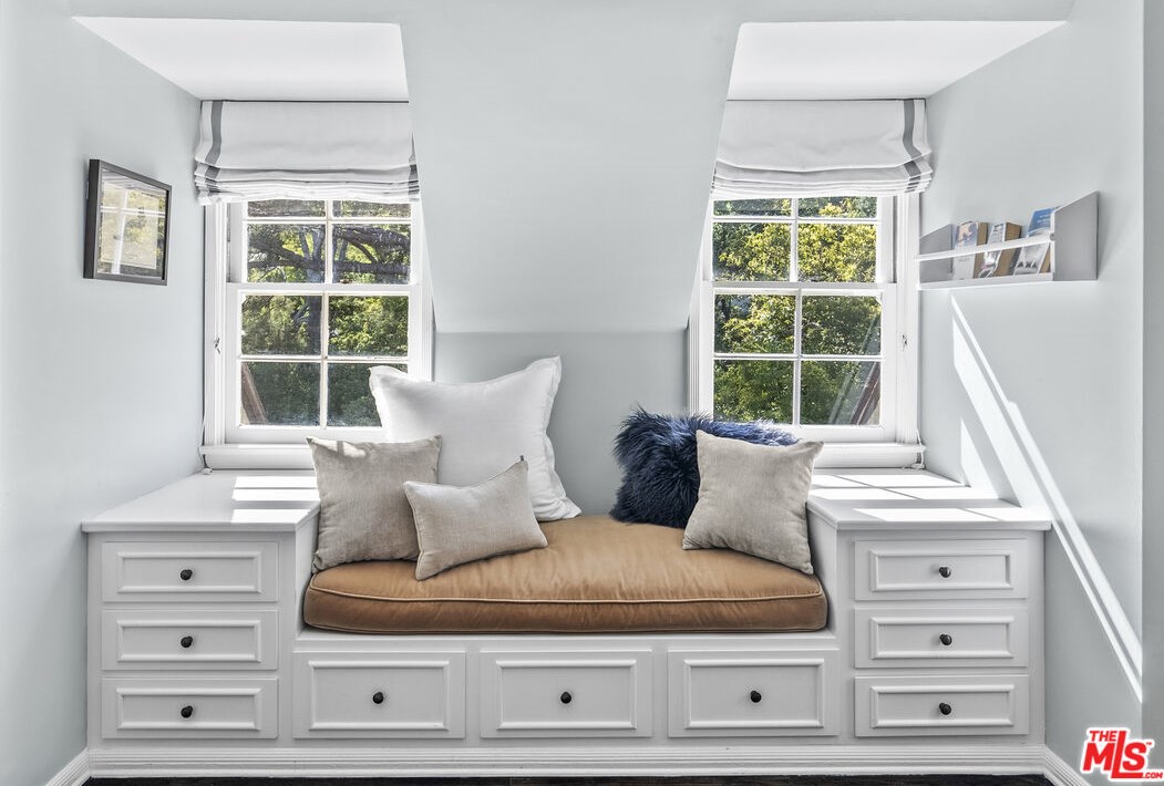 7613 Willow Glen Rd, Los Angeles CA  90046-1655 exterior