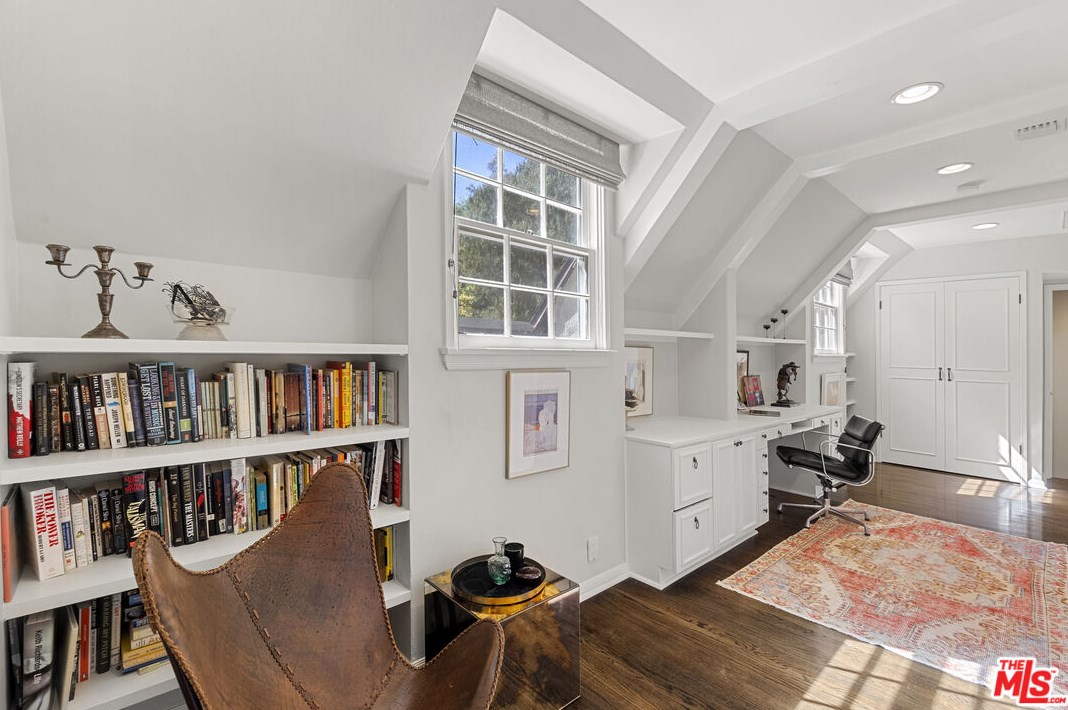 7613 Willow Glen Rd, Los Angeles CA  90046-1655 exterior