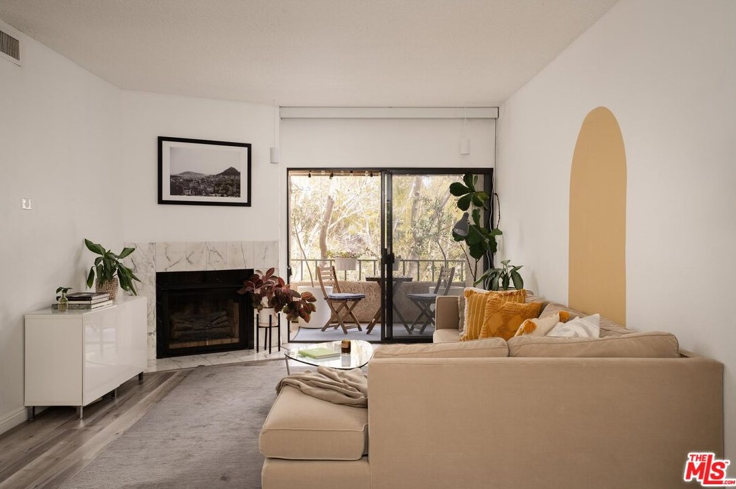 4141 Via Marisol #309, Los Angeles, CA 90042